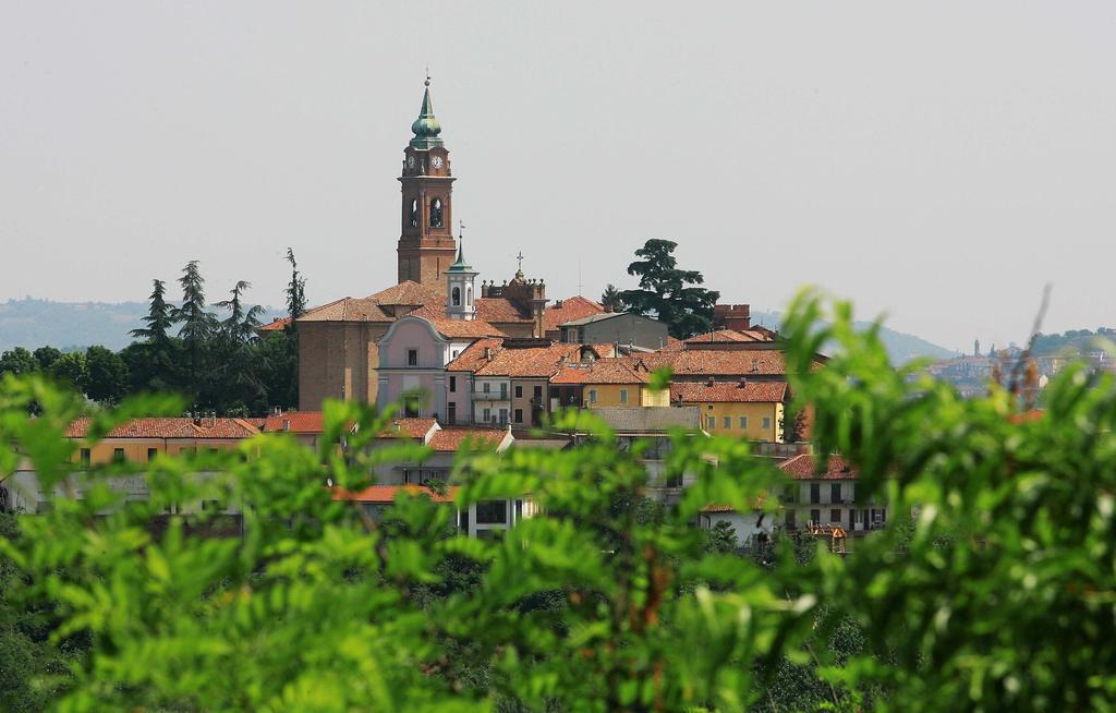 Отель Bricco Pogliani Castell'Alfero Экстерьер фото